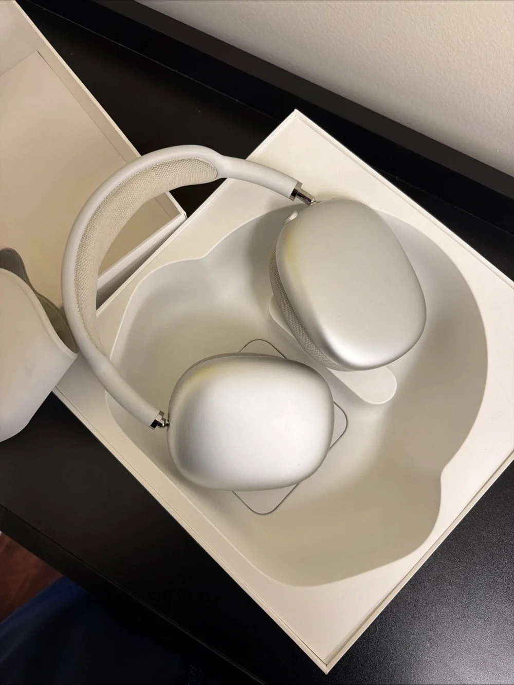 Apple Airpod Max Headphones - White